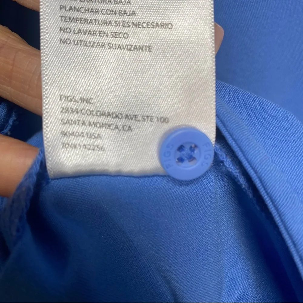 Figs Women's Cap-Sleeve Scrub Top in Bright Blue - Picture 14 of 16